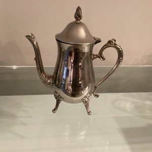 Beautiful Vintage Silverplate Teapot 10”